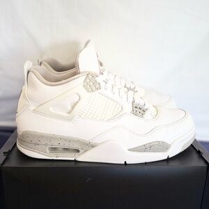 AUTHENTIC Jordan 4 Retro White Oreo size 11 CT8527-100 2021 PRE-OWNED